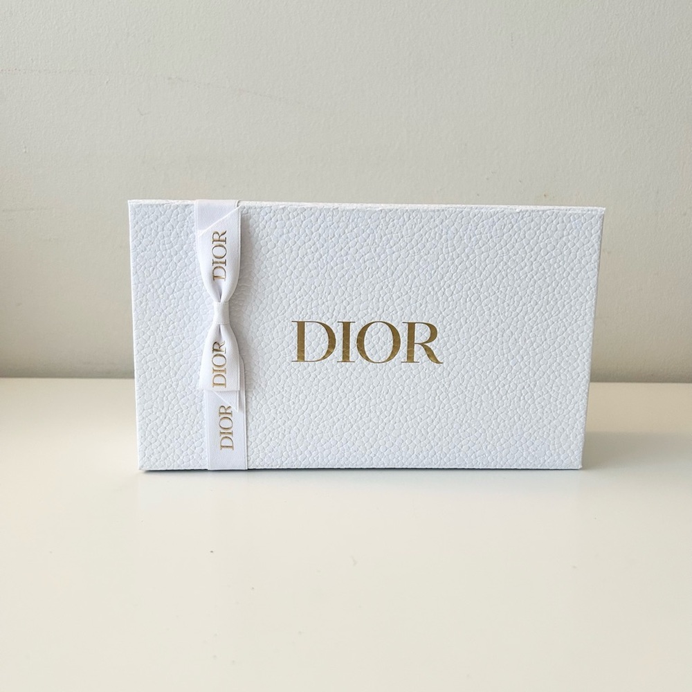 🌸DIOR Gift Box with ribbon, card & tissue paper